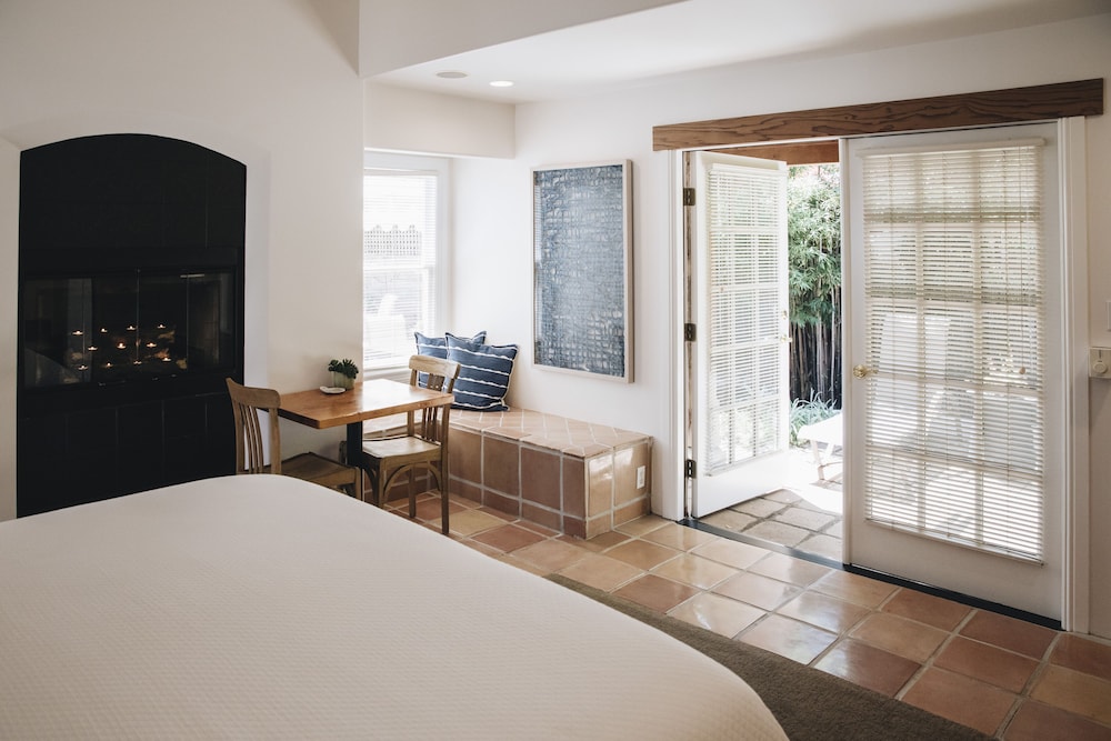Cottage Inn & Spa 15/72
