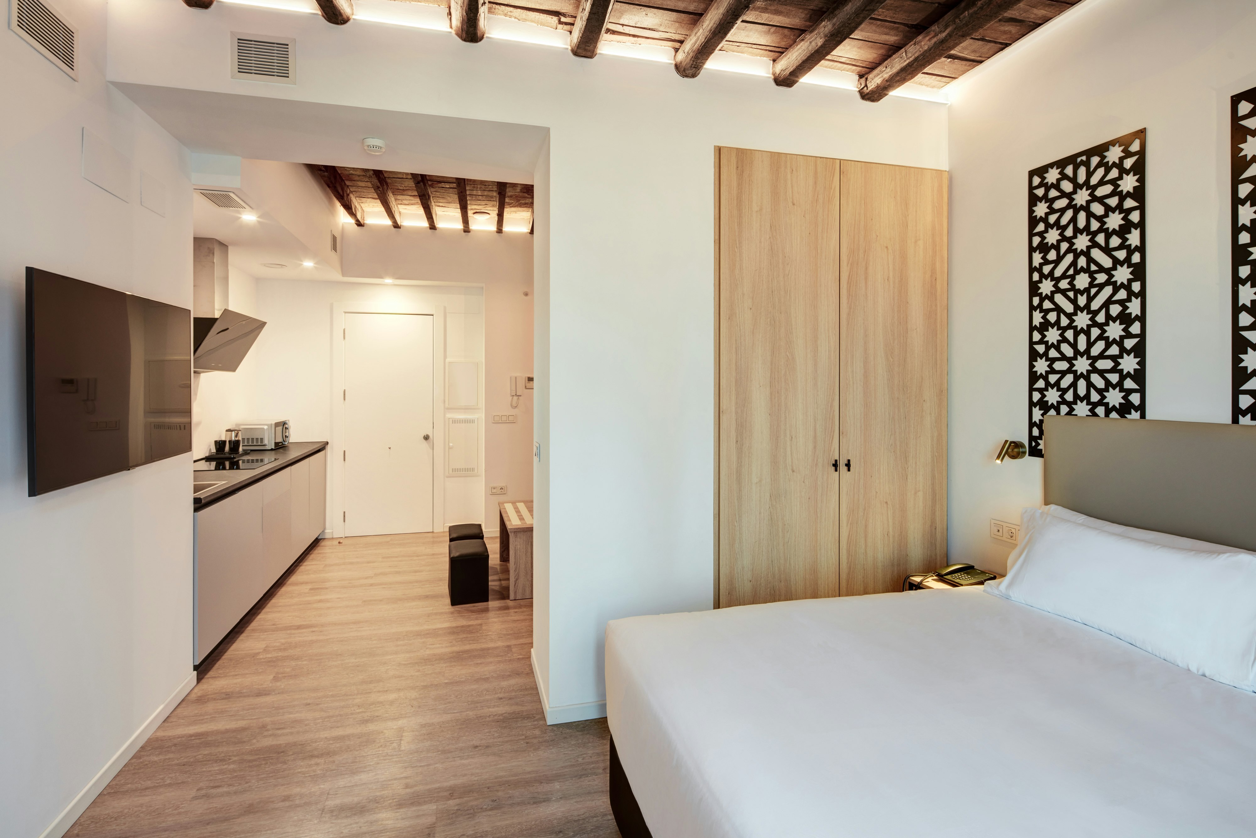 Sercotel Granada Suites 7/24