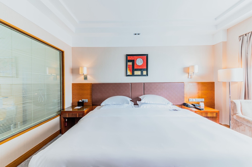 Premium, King Bed