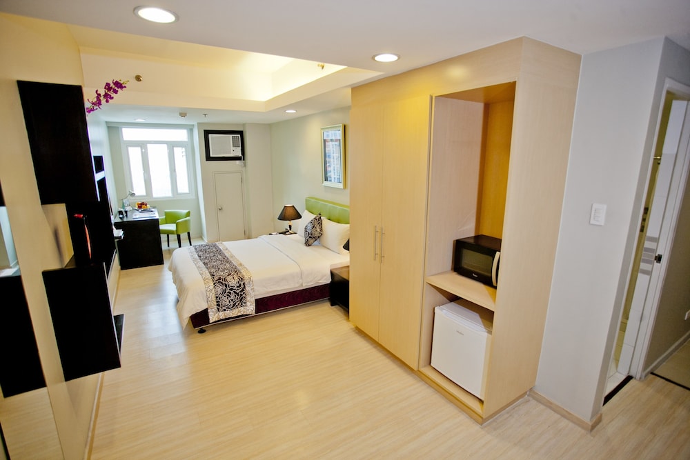 The Exchange Regency Residence Hotel 30/66