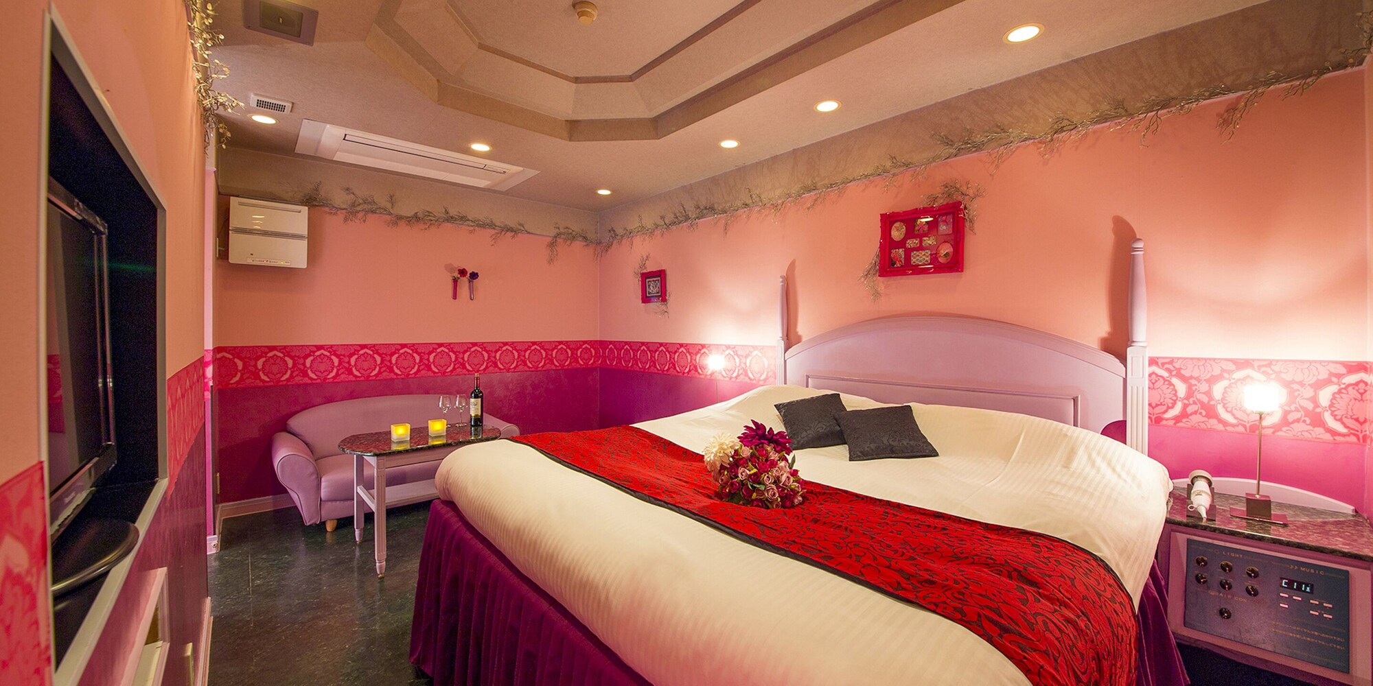 ECONOMY, DOUBLE BED, MOUNTAIN SIDE
