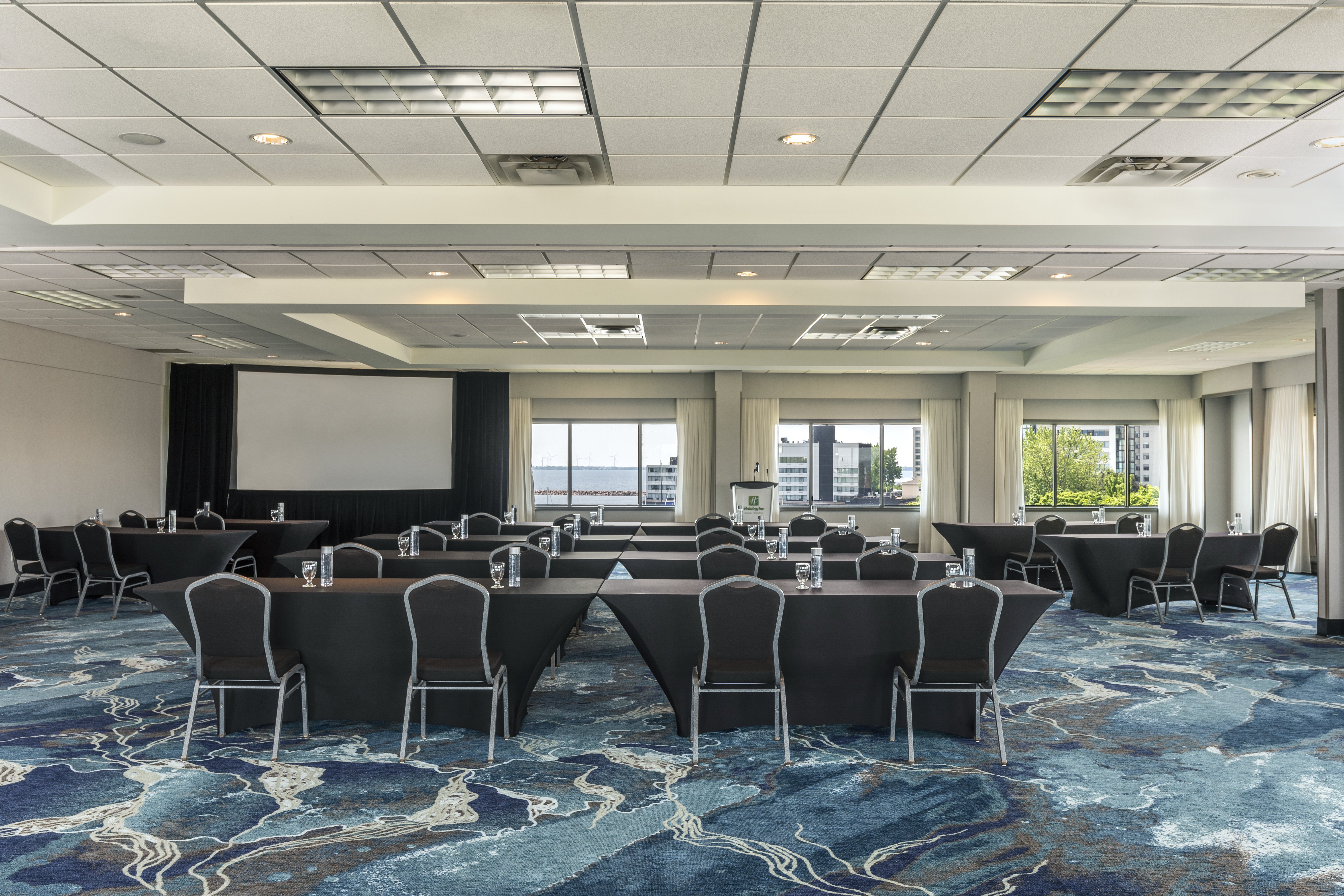 Holiday Inn Kingston Waterfront 58/71