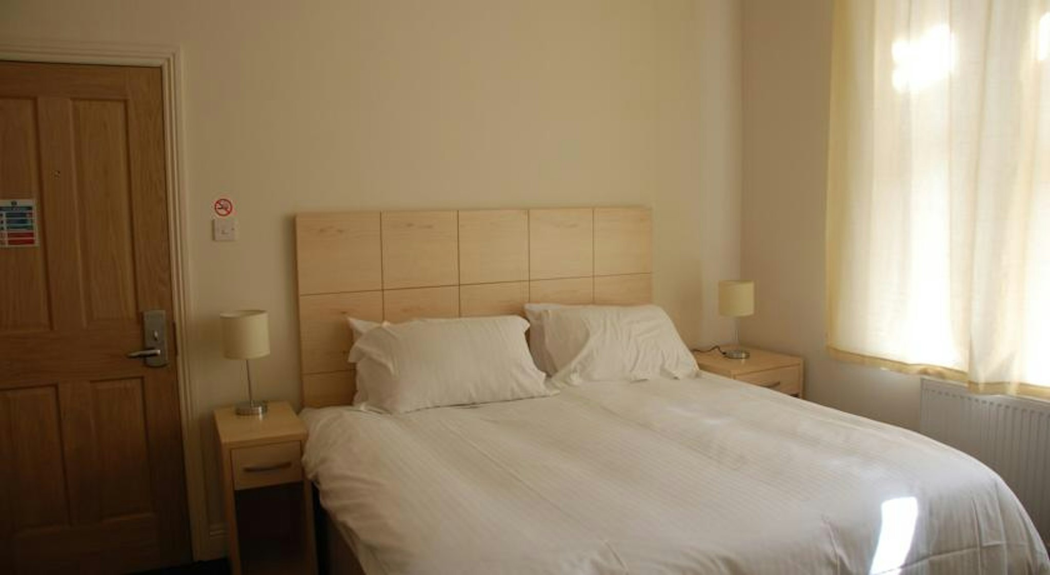 Trouville Hotel 10/76