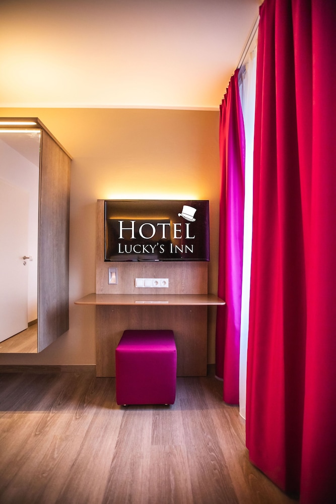 Hotel Luckys Inn Gmbh 4/50