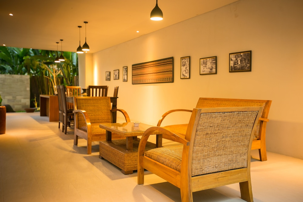 SENETAN VILLAS AND SPA RESORT 25/50