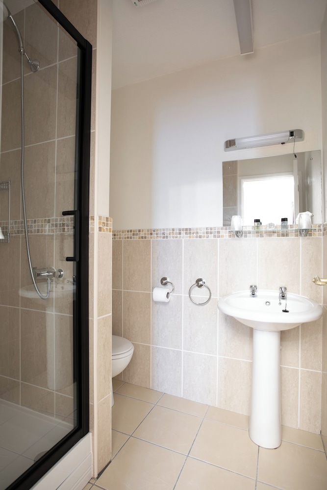Trelawney Hotel B B Guest House 47/50