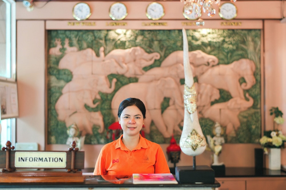 Thai Modern Resort and Spa 11/83