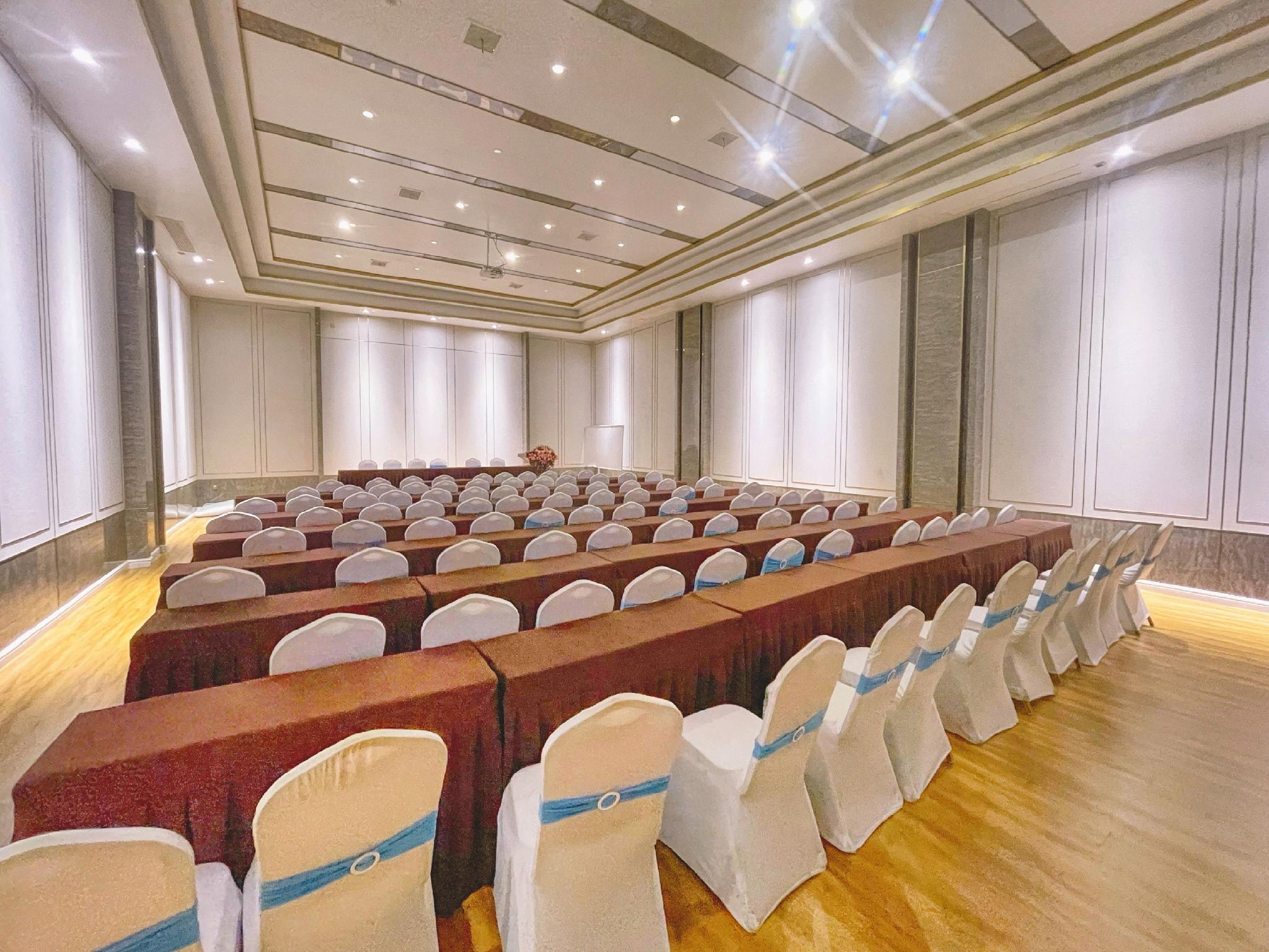 Lavande Hotel (Dongguan Nancheng International Trade Pedestrian Street) 53/59