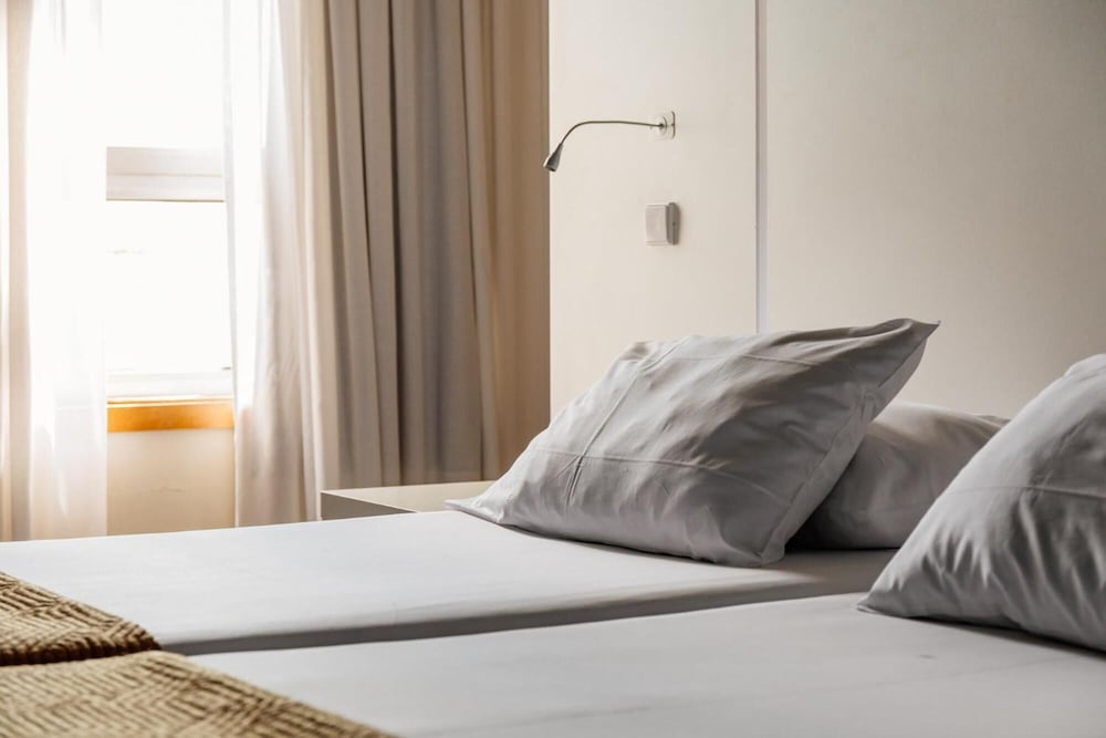 Basic Hotel Braga By Axis 7/69