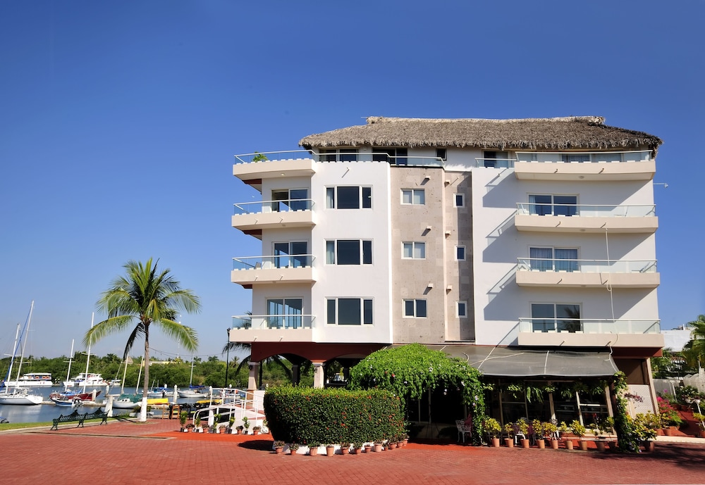 Hotel Boutique Marina Banderas 6/50