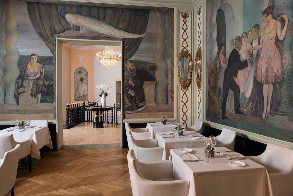 Grand Hotel Palace Rome 71/90