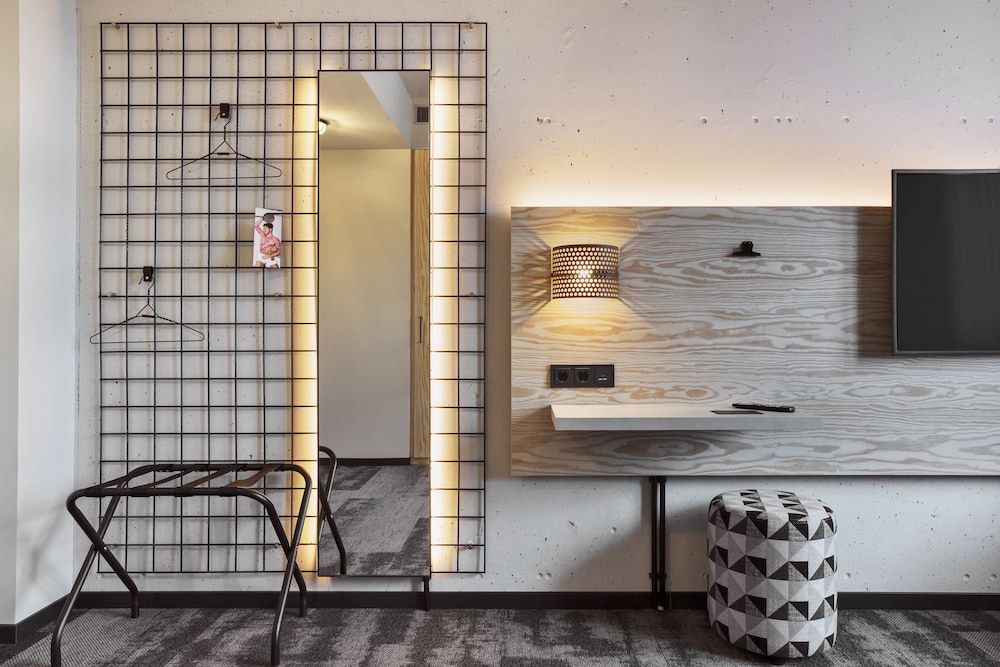 Moxy Darmstadt 8/60