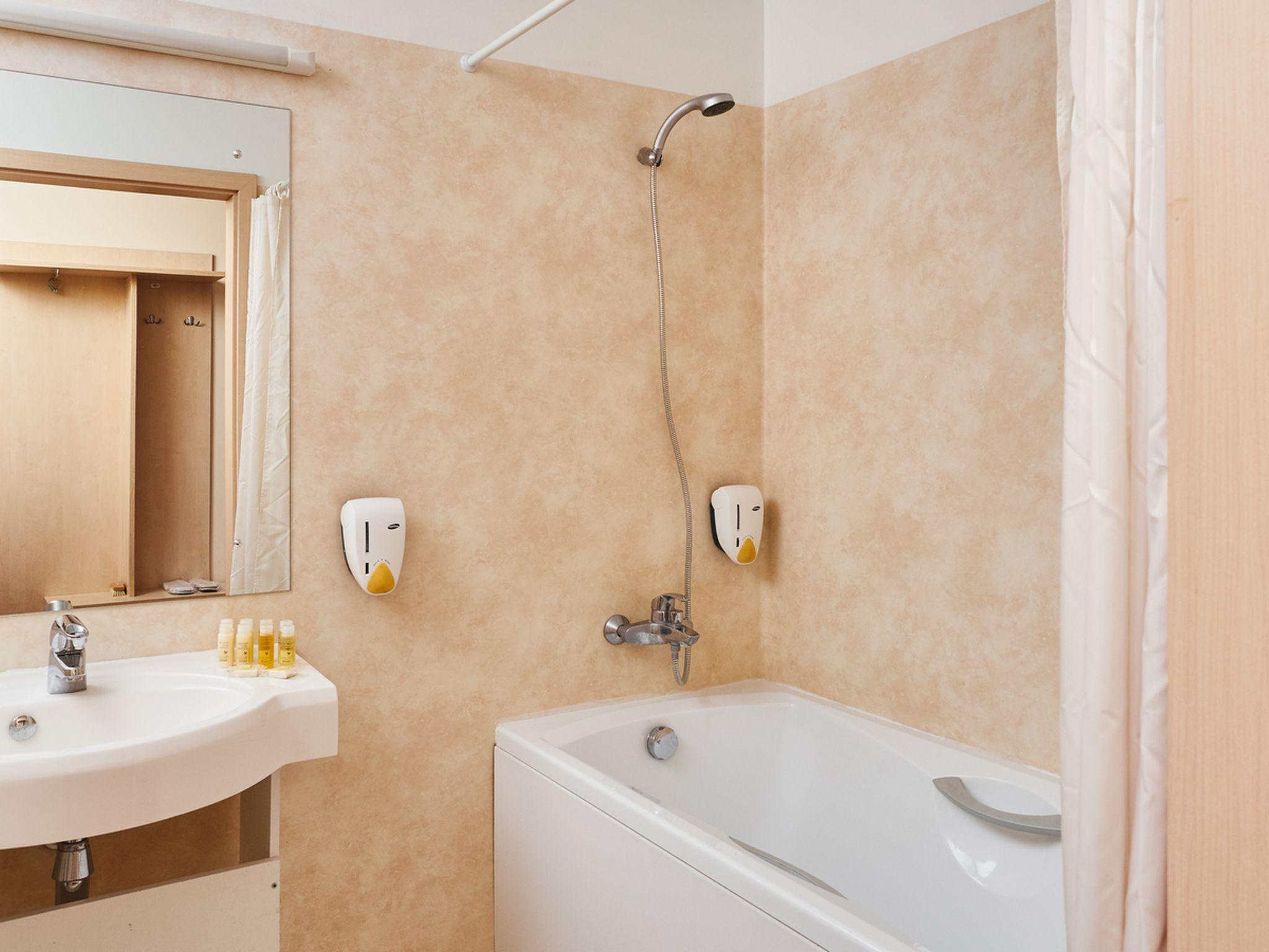 Rija Bauska Hotel 28/31