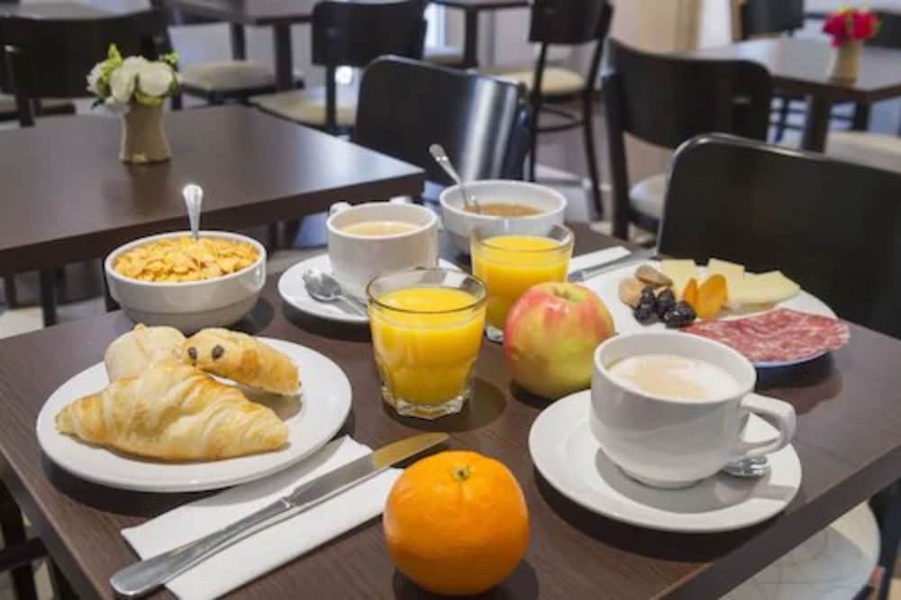 Hotel the Originals Paris Sud Orly Draveil 32/47