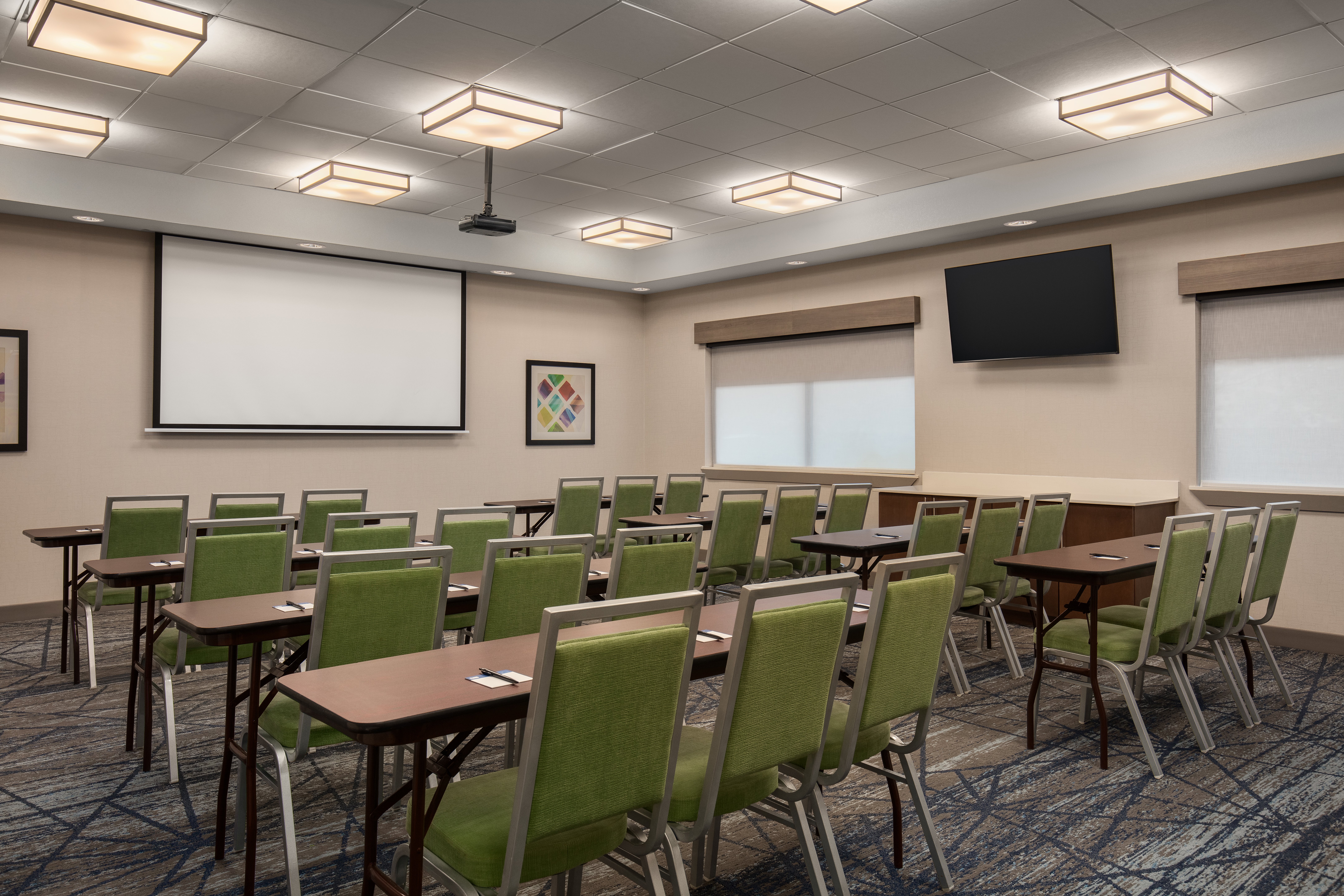 Holiday Inn Express & Suites Dripping Springs - Austin Area 40/50