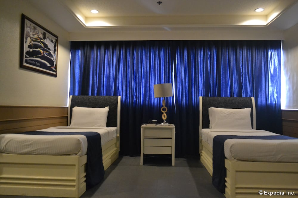 Anchor Hotel 25/42