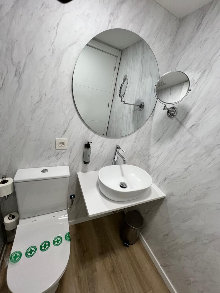 Iraipe Gorbea Hotel 44/48