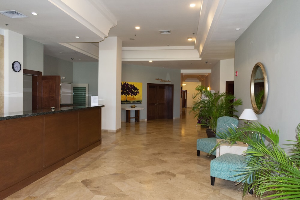Hotel Aeropuerto Los Cabos 7/40