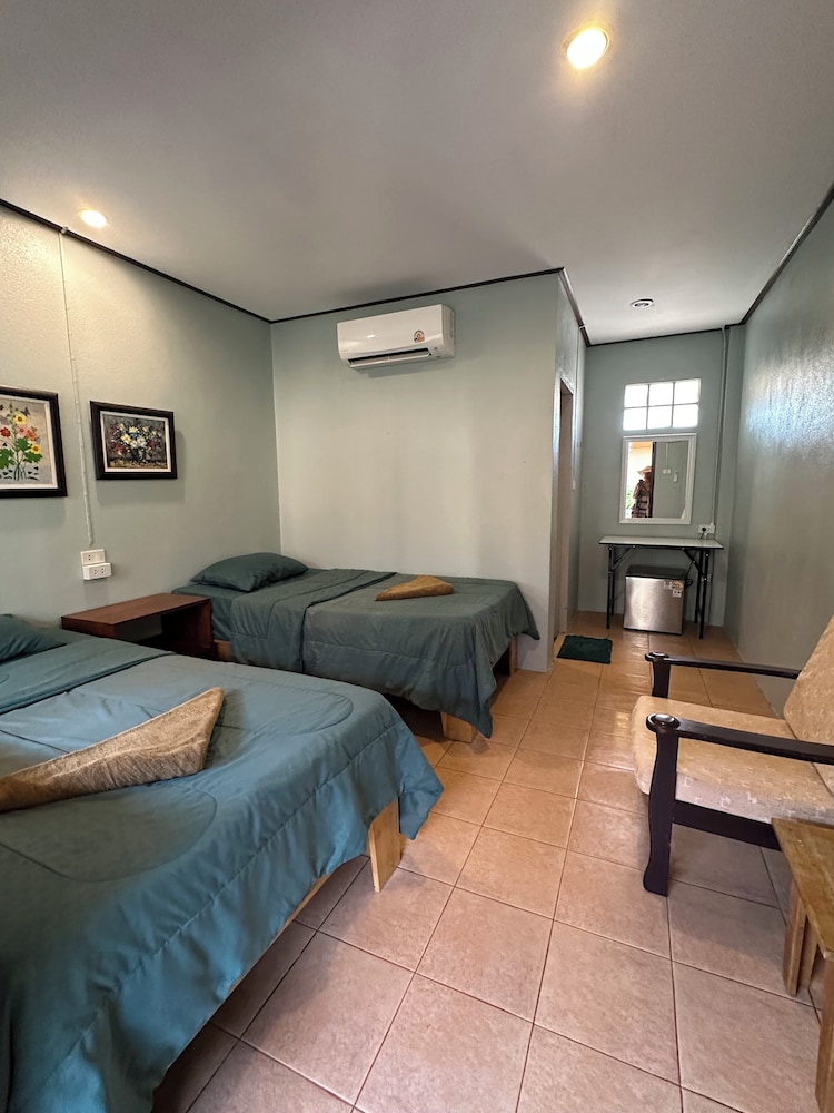 BASIC, TWIN BEDS