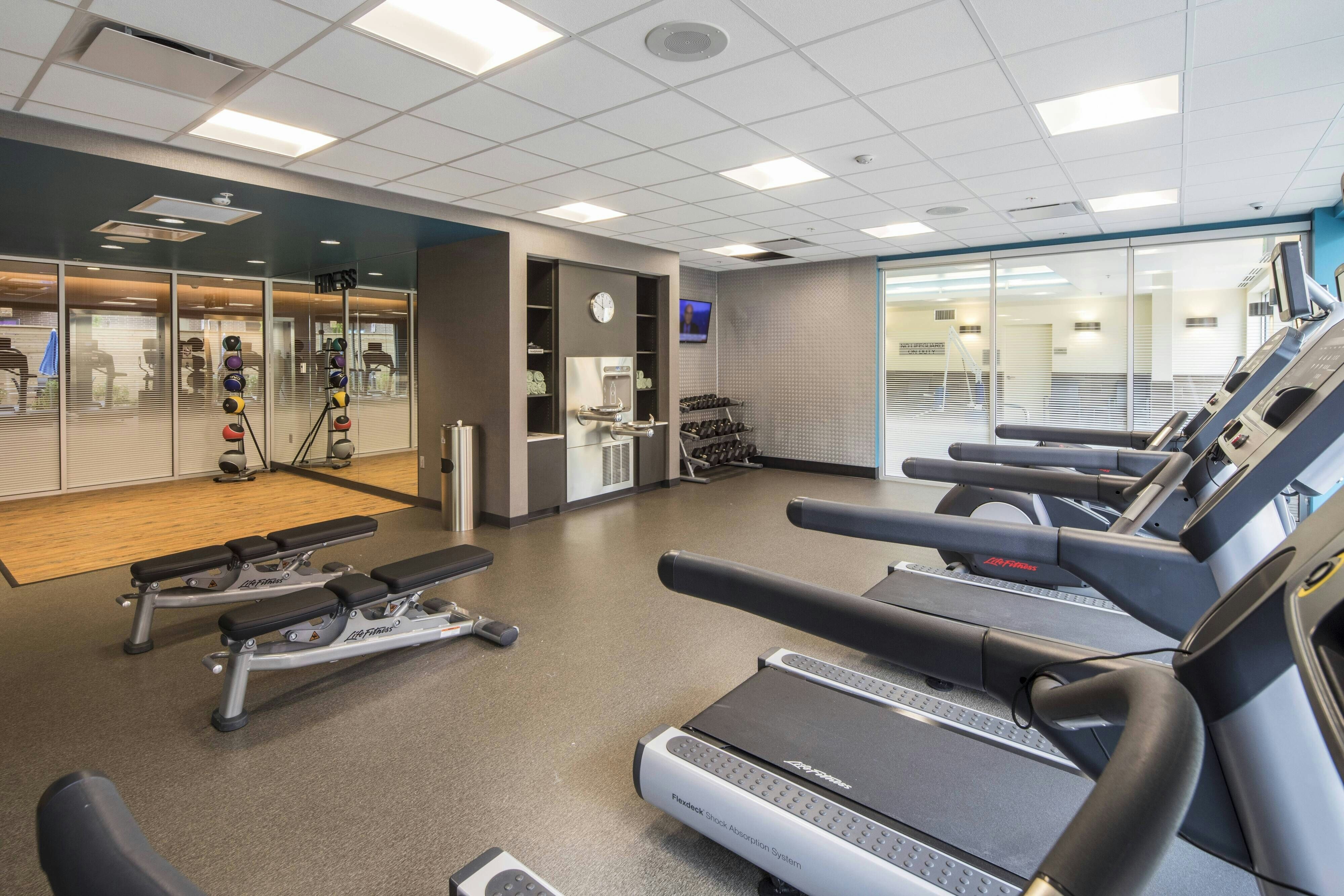 Fairfield Inn And Suites By Marriott Pittsburgh North Mccandless Crossing 8/16