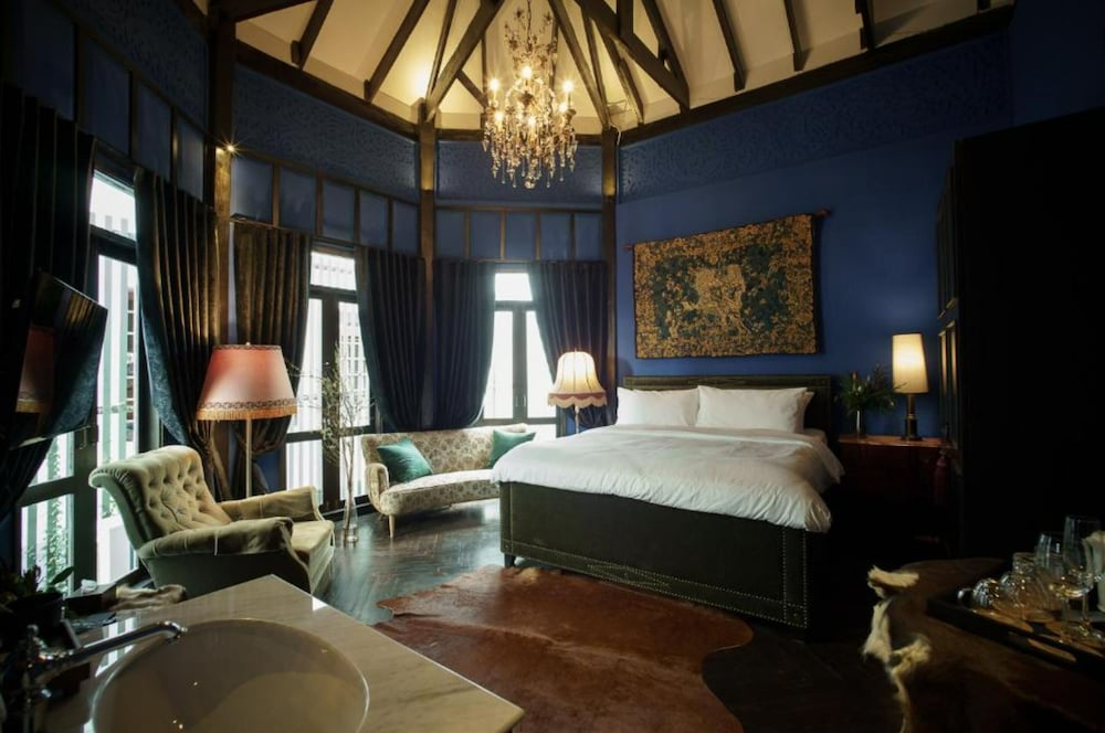 Baan Tuk Din Hotel 8/50