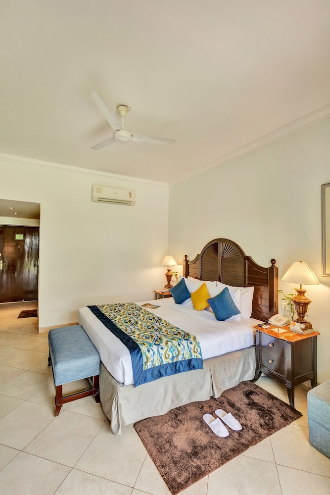Club Mahindra Acacia 6/35