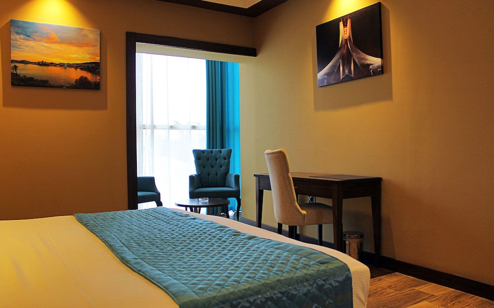 LB Suite Hotel 18/51