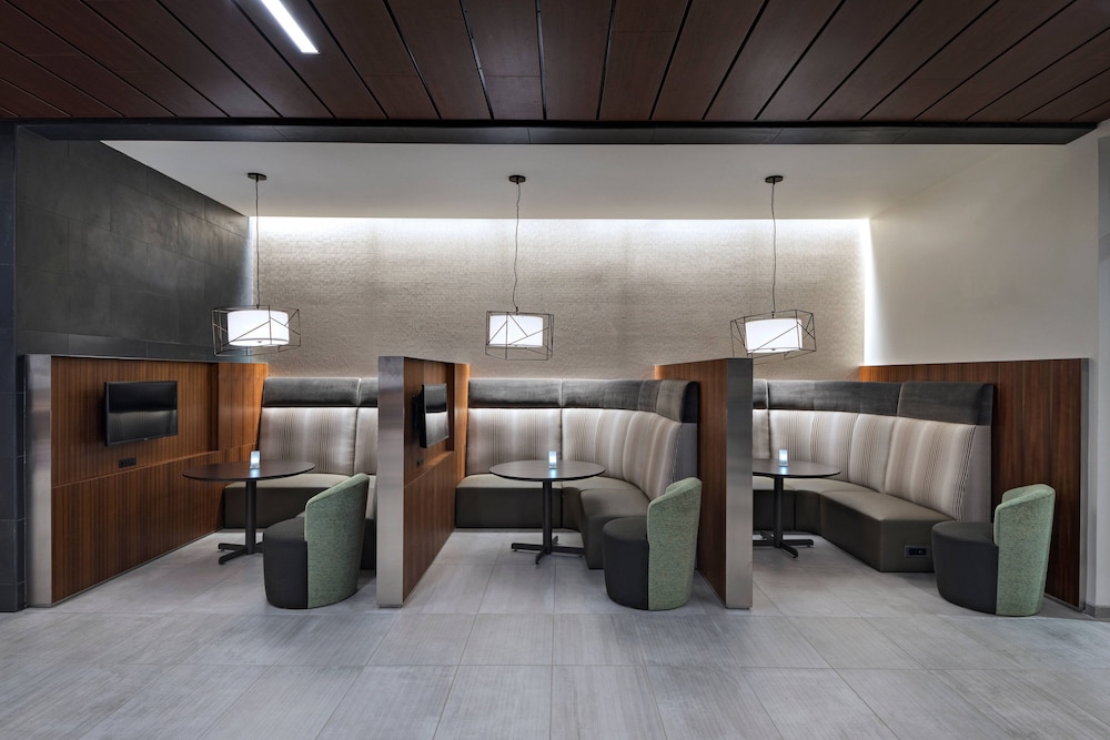 Courtyard By Marriott Jackson Madison 34/48