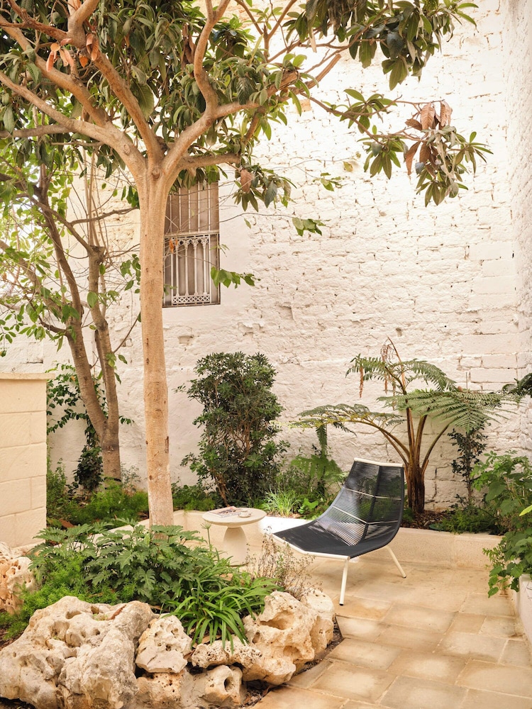 VISTA Ostuni 65/73
