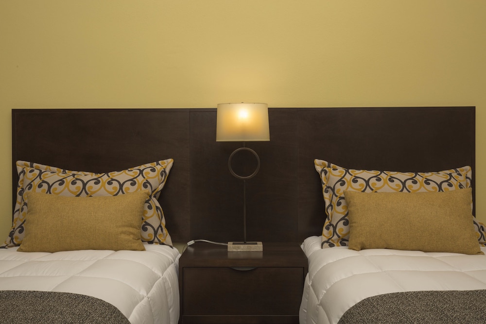 Decanter Hotel 22/47
