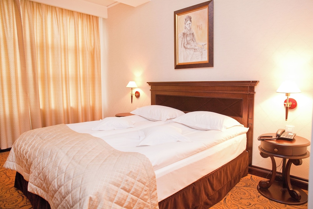 Bellaria Hotel 12/36