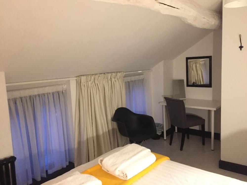 manorhaus Llangollen 14/50
