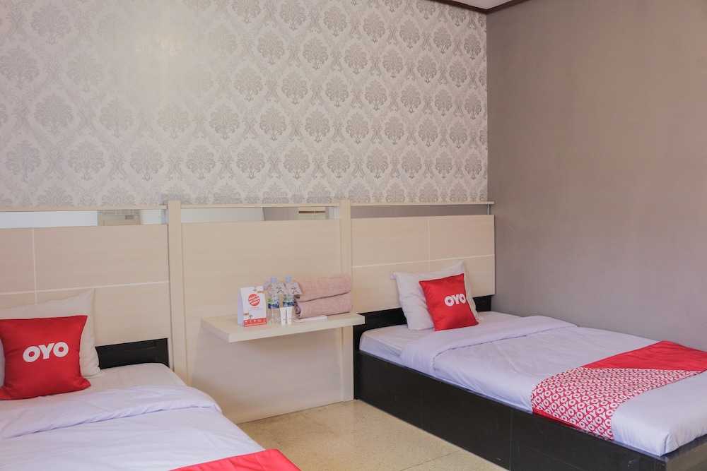 OYO 1710 Hotel Budi Famili 2 Syariah 11/23