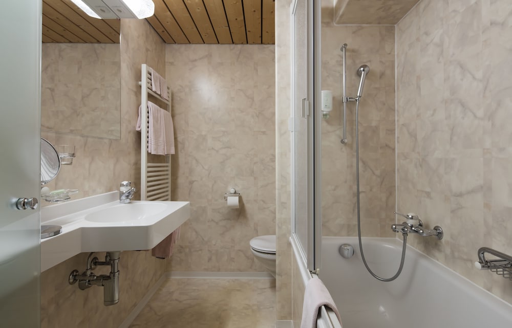 HOTEL CONTINENTAL 15/43