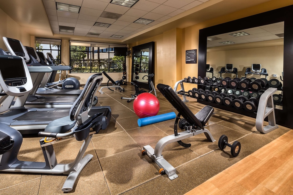 DoubleTree by Hilton Hotel Carson CA 39/84