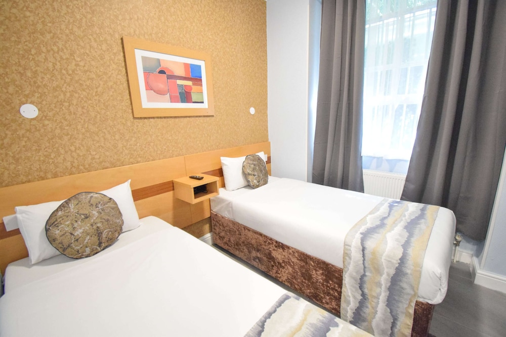 Pembridge Palace Hotel 12/50