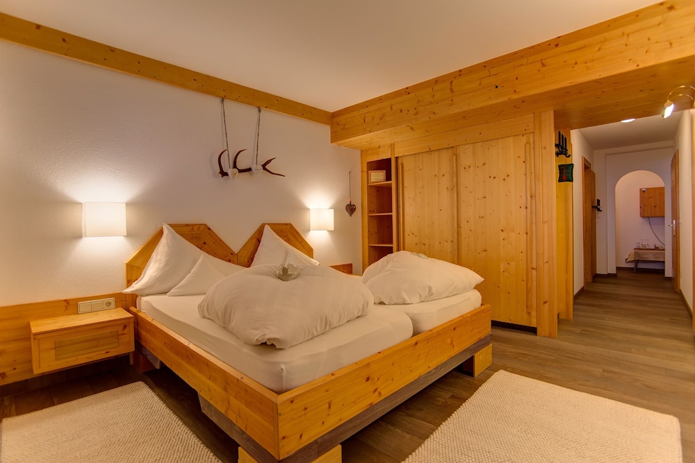 Am Dorfplatz Suites - Adults Only 12/48