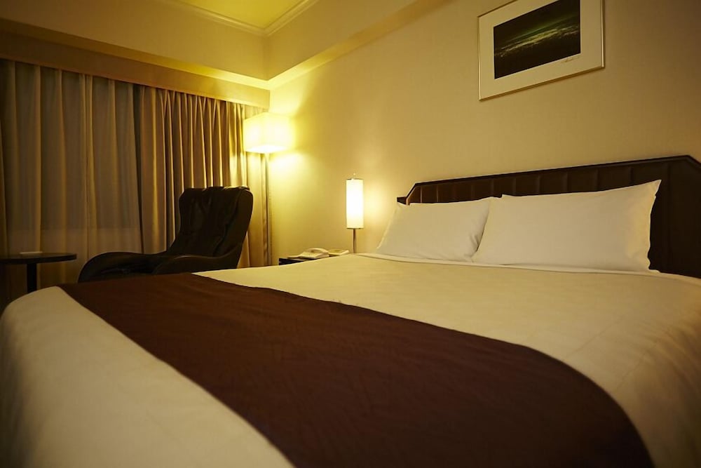 Hotel New Otani Takaoka 10/55