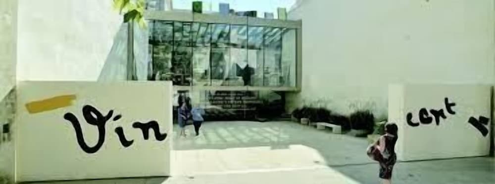 Brit Hotel Acacias 46/69