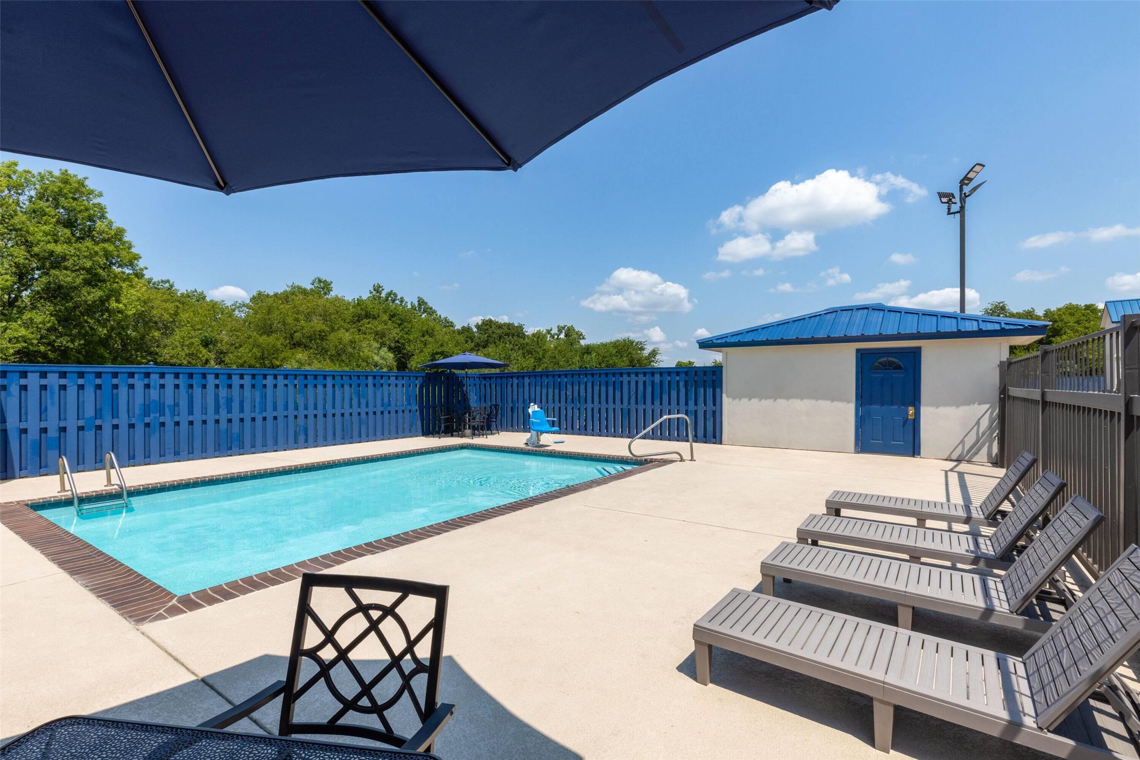 Days Inn By Wyndham Temple 25/28