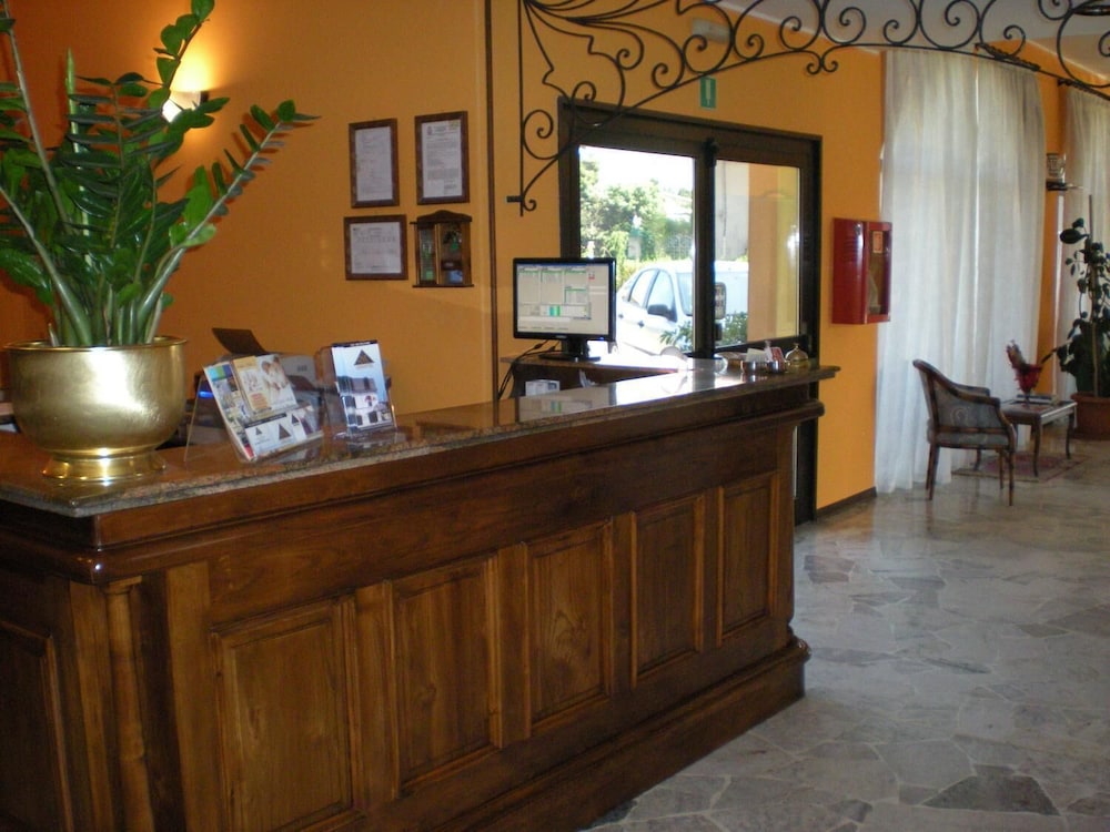 lobby