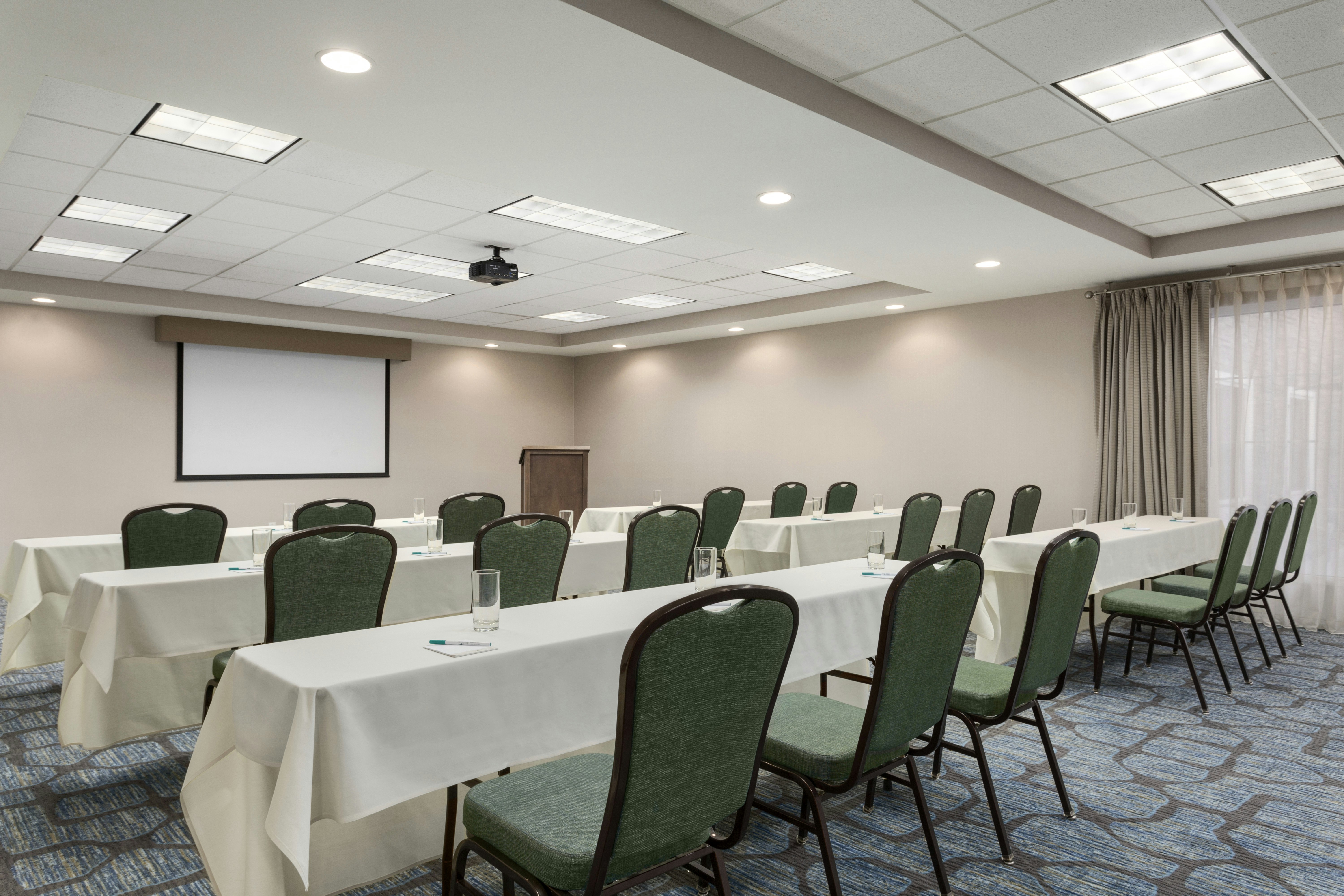 Homewood Suites by Hilton Fargo 14/18