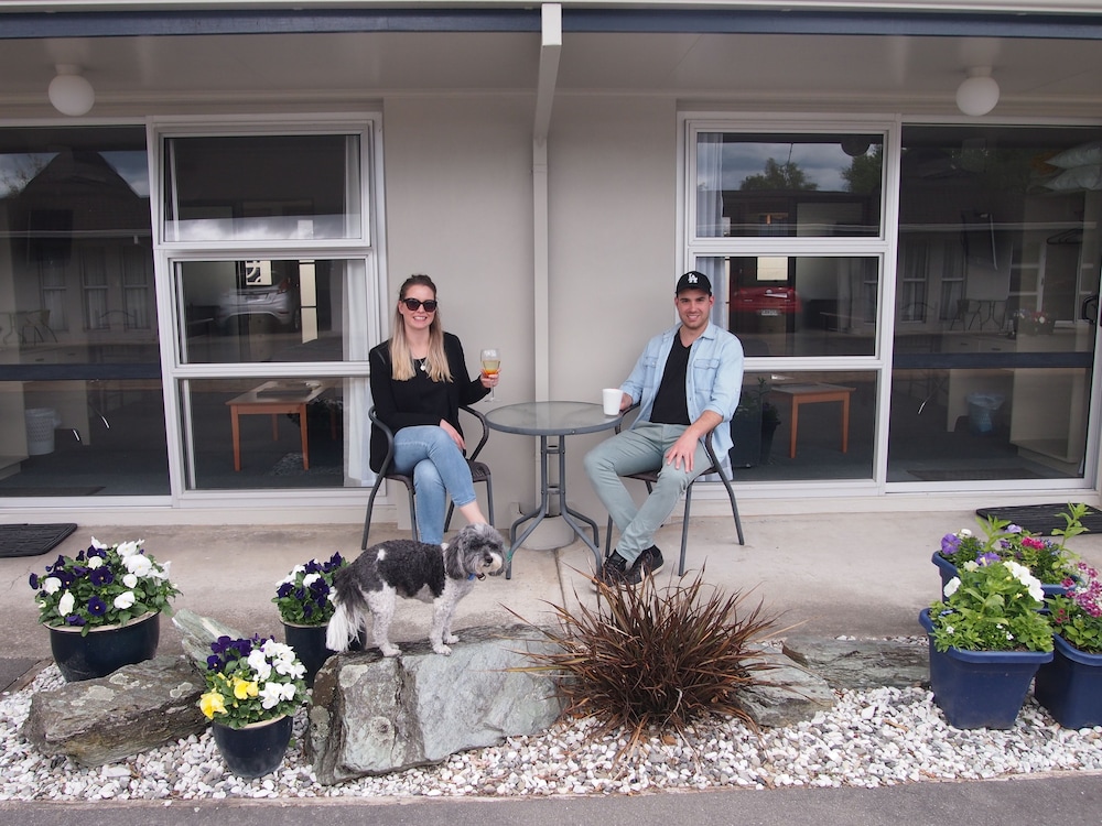 Montana Lodge Motel 7/50