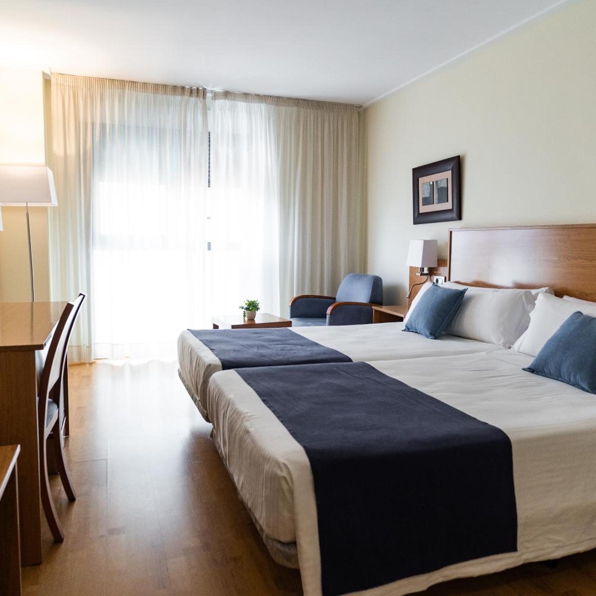 Room, Single, Double or Twin Bed