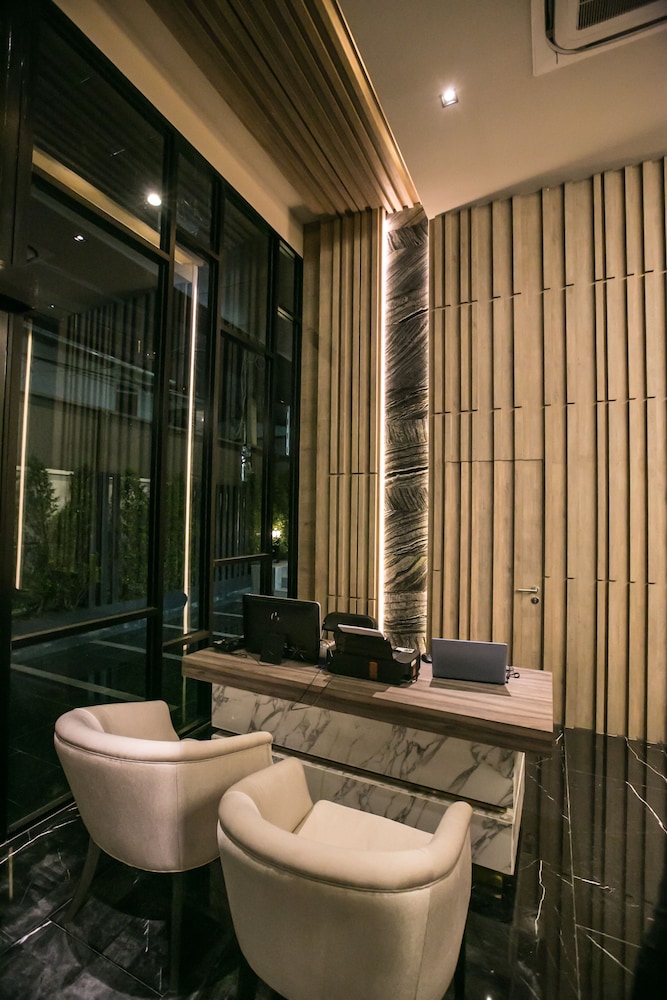 Arte Hotel 36/75