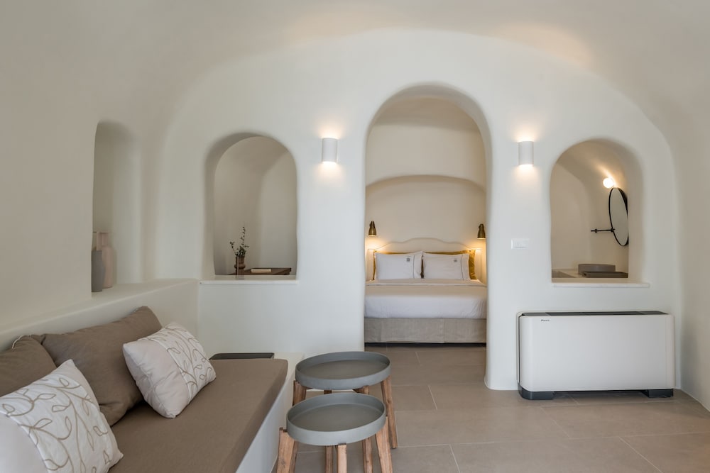 Oia Castle Luxury Suites by Art Maisons 29/50