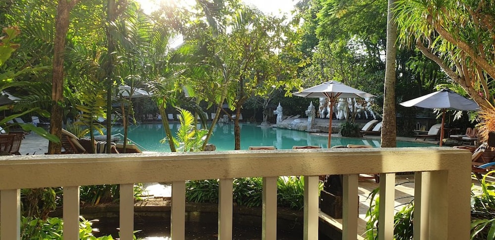 Hotel Kumala Pantai 6/75