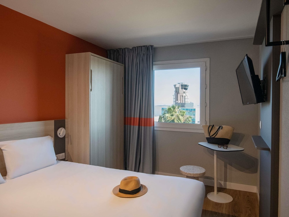 Ibis Budget Nice Aeroport Promenade Des Anglais 23/56