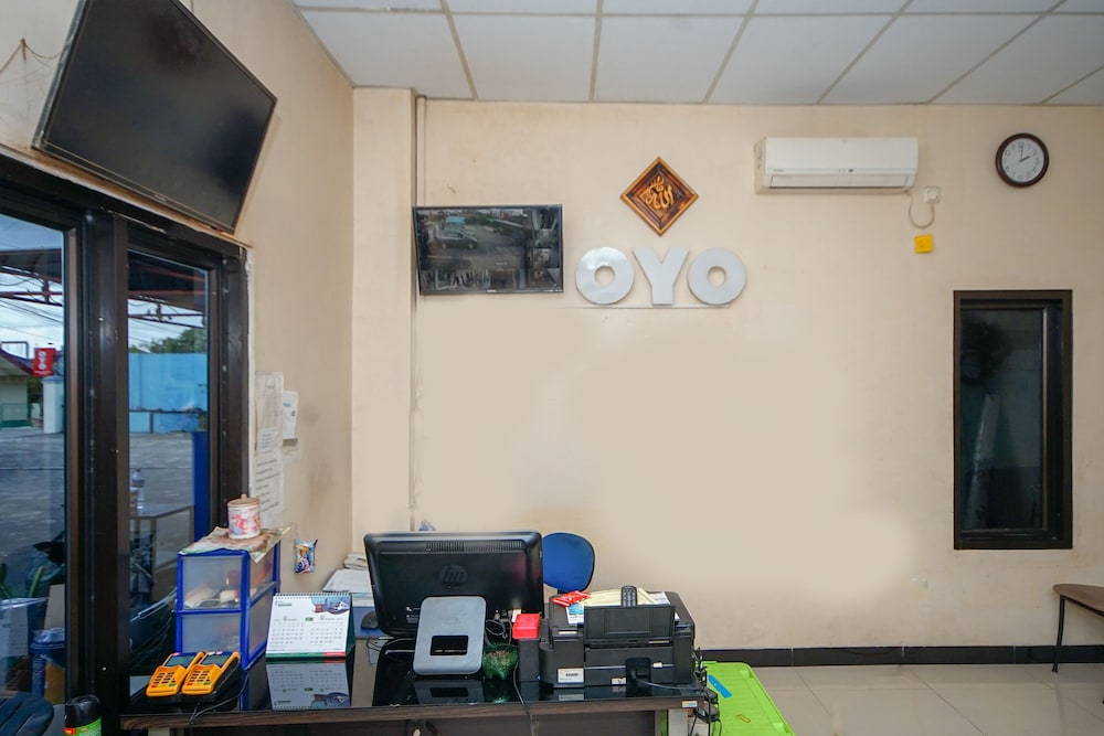 Oyo 247 Wisma Merdeka 29/30