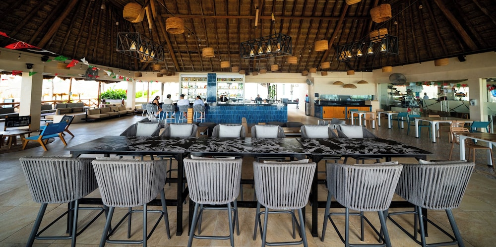Mia Reef Isla Mujeres All Inclusive 50/66